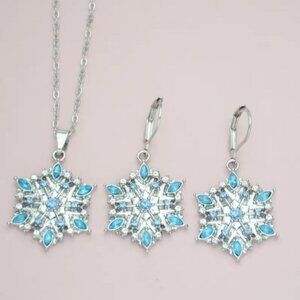 Snowflake Silver Tone & Blue Crystal Pendant Necklace & Earrings Set